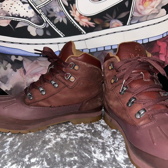 Timberland Burgundy Leather Boots - Picture 5 of 6